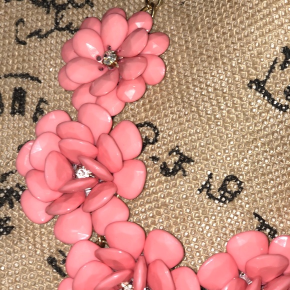 J CREW PETAL FLOWER STATEMENT NECKLACE - Picture 4 of 7